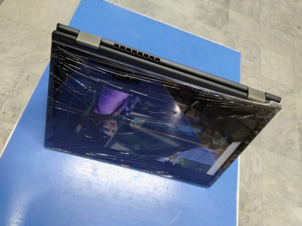 Lenovo Yoga-L380 i5-8th Gen X360 - Image 3